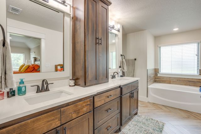 4000 Crick Court Court, Weatherford, TX 76087