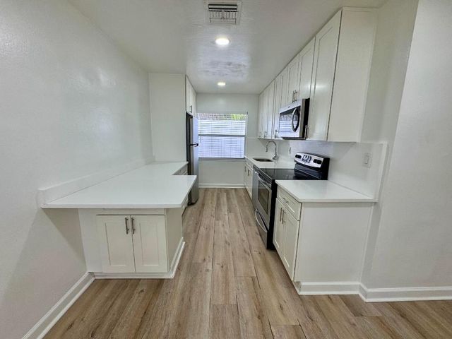 1235 Beach Road 2, Singer Island, FL 33404