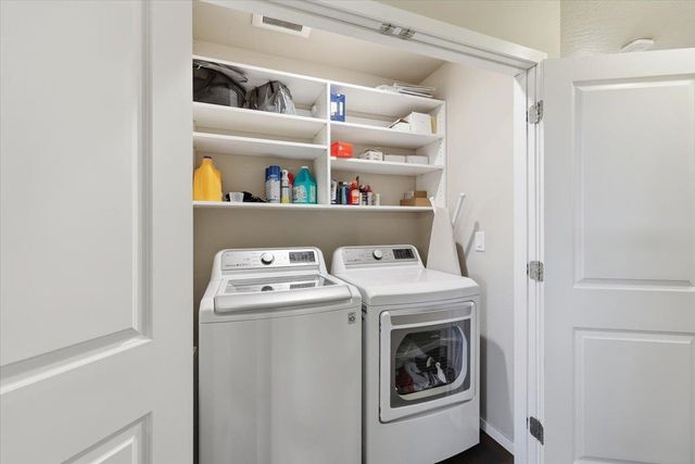 6831 S Blackwing Ct, Spokane, WA 99224