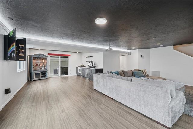 6831 S Blackwing Ct, Spokane, WA 99224