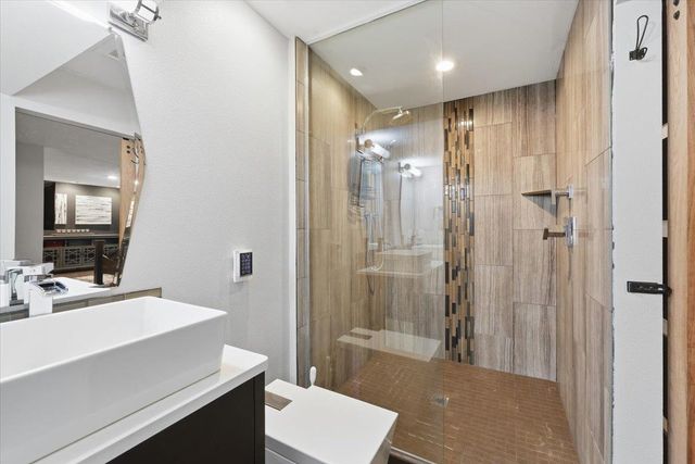 6831 S Blackwing Ct, Spokane, WA 99224