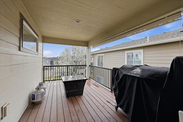 6831 S Blackwing Ct, Spokane, WA 99224