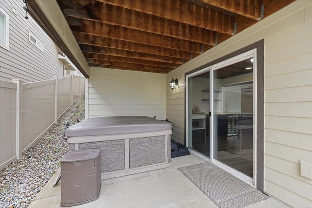 6831 S Blackwing Ct, Spokane, WA 99224