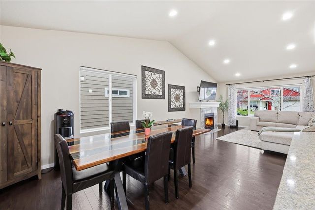 6831 S Blackwing Ct, Spokane, WA 99224