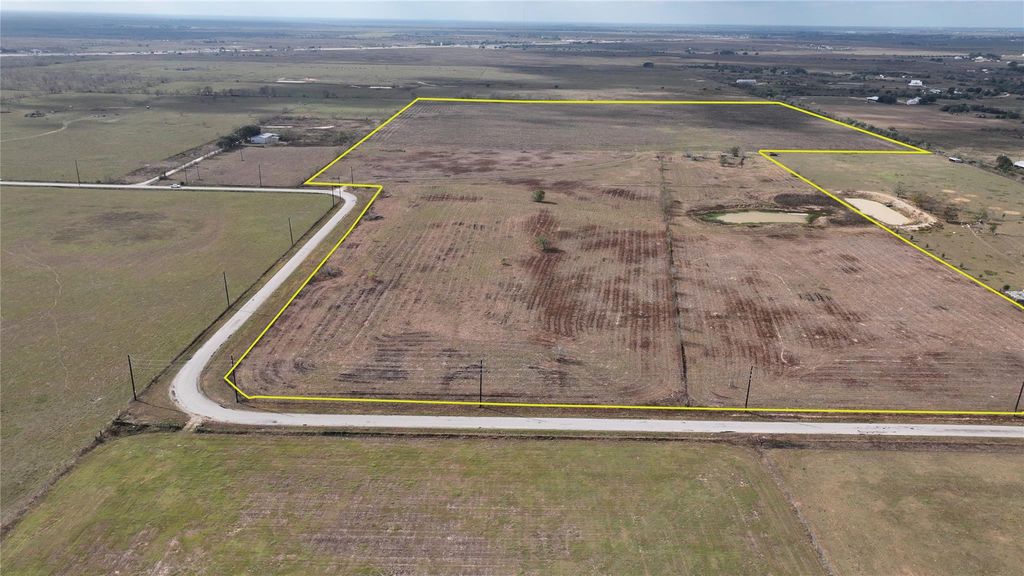 1887 Pyka Road, Sealy, TX 77474