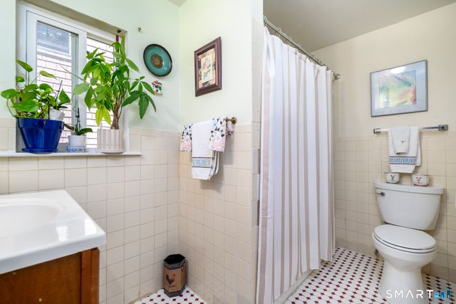 2 Washington Court 6, Stamford, CT 06902