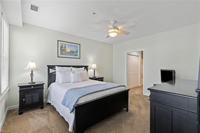 3738 Sandpiper Rd # 314B, Virginia Beach, VA 23456
