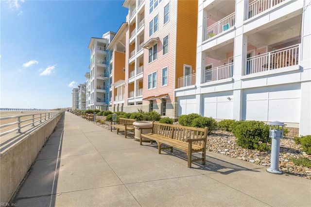 3738 Sandpiper Rd # 314B, Virginia Beach, VA 23456