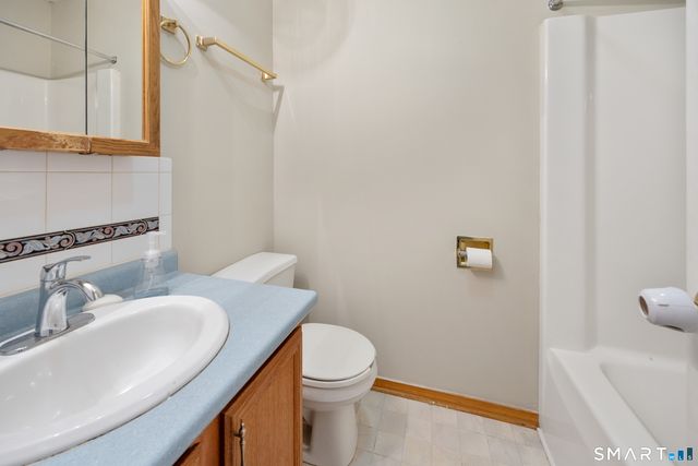 8 Plank Road, Prospect, CT 06712