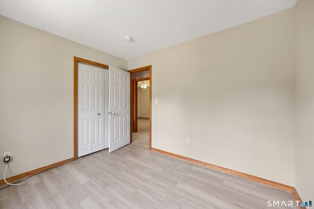 8 Plank Road, Prospect, CT 06712