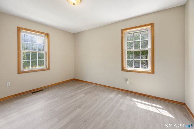 8 Plank Road, Prospect, CT 06712
