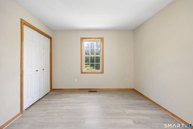 8 Plank Road, Prospect, CT 06712