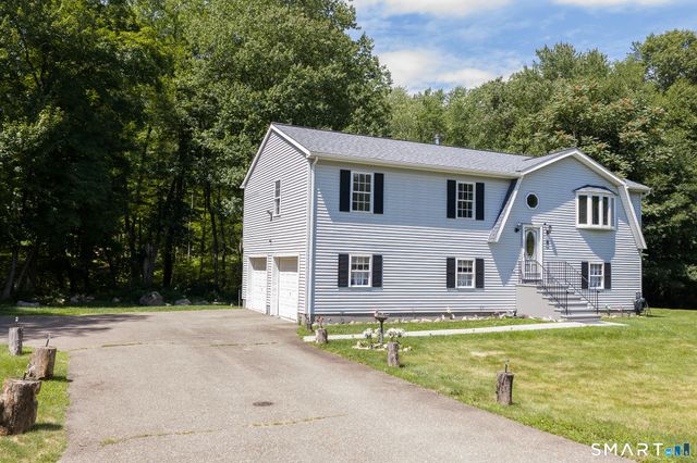 8 Plank Road, Prospect, CT 06712