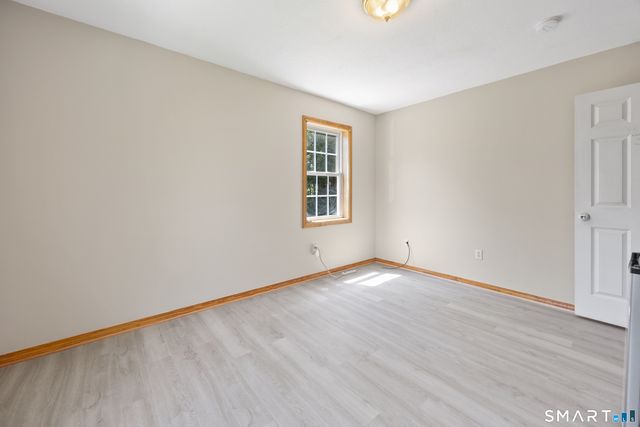 8 Plank Road, Prospect, CT 06712