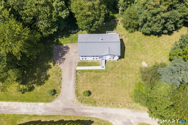 8 Plank Road, Prospect, CT 06712