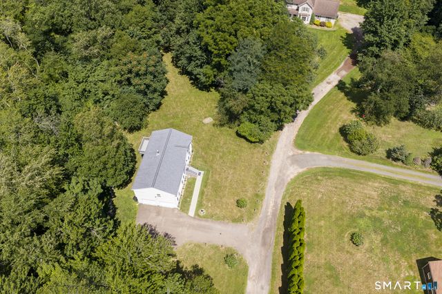 8 Plank Road, Prospect, CT 06712