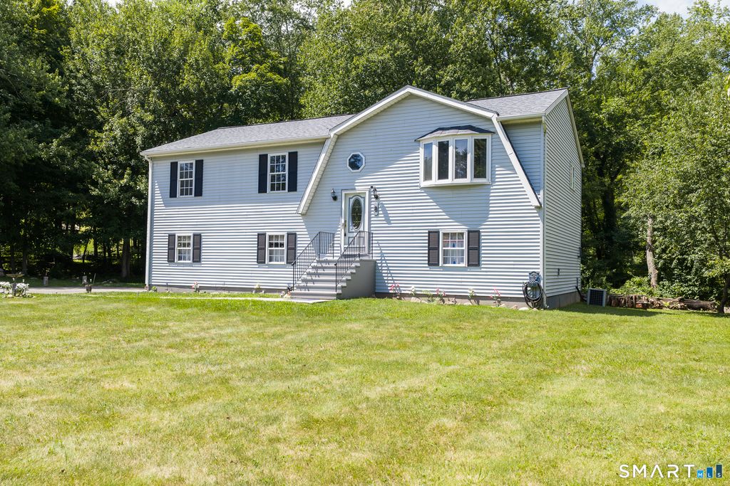 8 Plank Road, Prospect, CT 06712