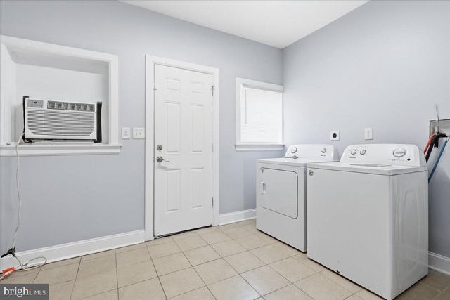2907 MCELDERRY ST, Baltimore, MD 21205