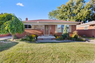 18575 Michael Avenue, Eastpointe, MI 48021