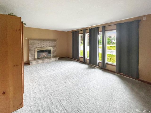 321 N Maple Avenue, Gaylord, MI 49735