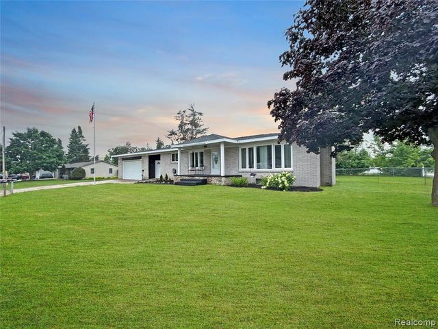321 N Maple Avenue, Gaylord, MI 49735