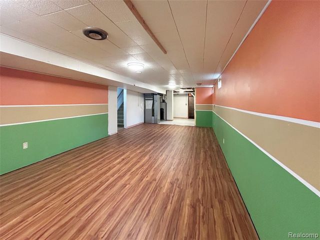 321 N Maple Avenue, Gaylord, MI 49735