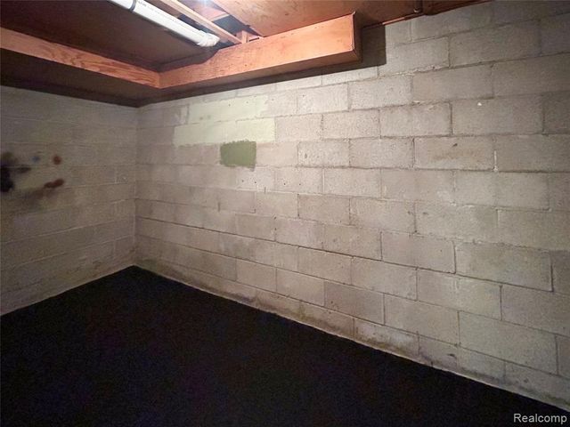 321 N Maple Avenue, Gaylord, MI 49735