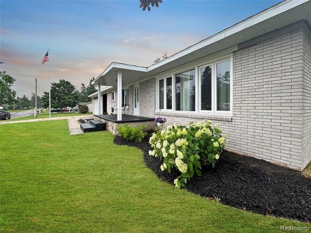 321 N Maple Avenue, Gaylord, MI 49735