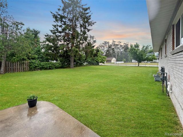 321 N Maple Avenue, Gaylord, MI 49735