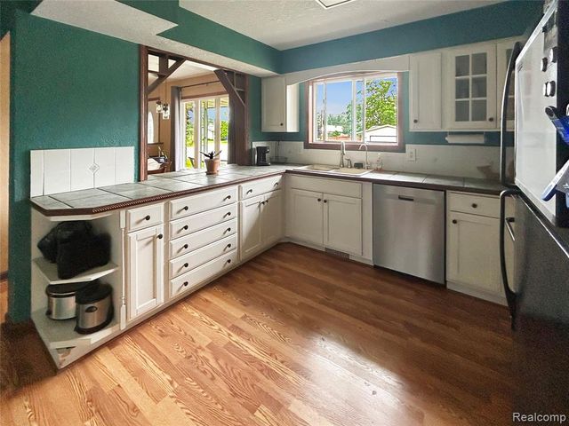 321 N Maple Avenue, Gaylord, MI 49735