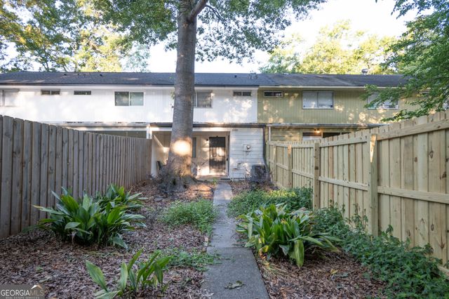 880 College Avenue, Athens, GA 30601