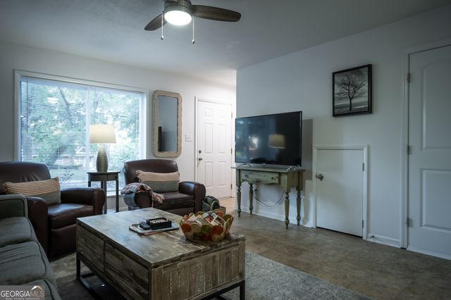 880 College Avenue, Athens, GA 30601