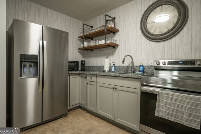 880 College Avenue, Athens, GA 30601