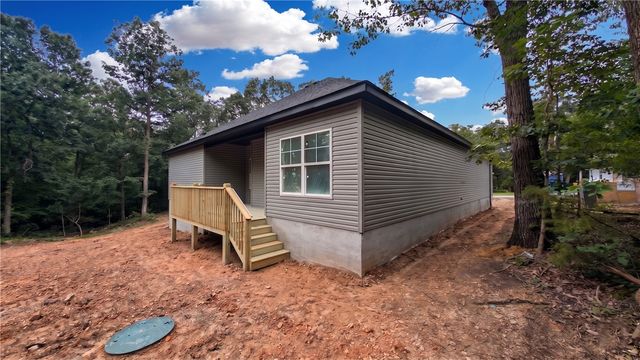 5 Collins Lane, Bella Vista, AR 72714