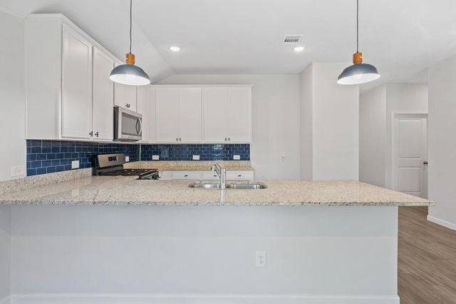 796 Westpointe Drive, Dayton, TX 77535