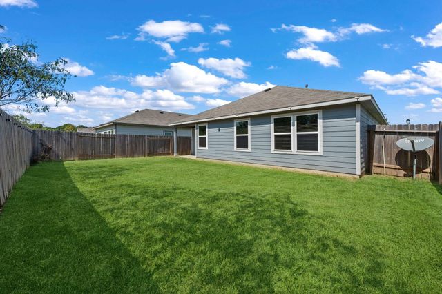 796 Westpointe Drive, Dayton, TX 77535