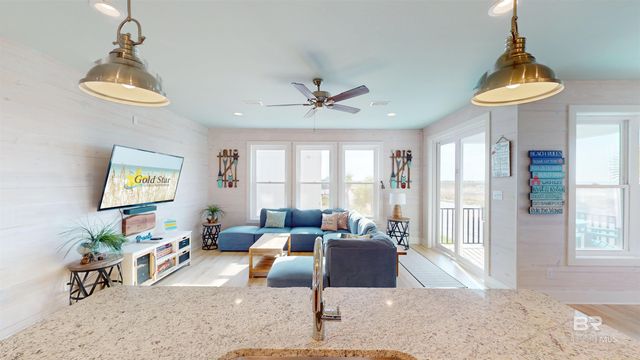 588 E Beach Boulevard A, Gulf Shores, AL 36542