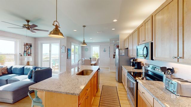 588 E Beach Boulevard A, Gulf Shores, AL 36542