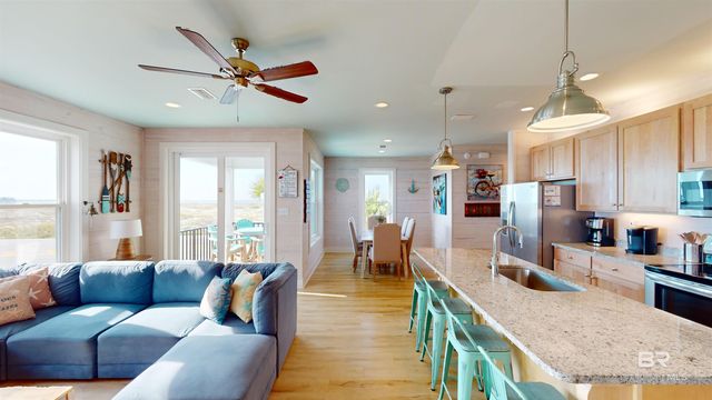 588 E Beach Boulevard A, Gulf Shores, AL 36542