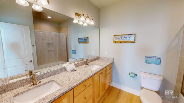 588 E Beach Boulevard A, Gulf Shores, AL 36542