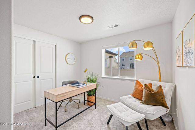 16237 N Hadley Loop, Rathdrum, ID 83858