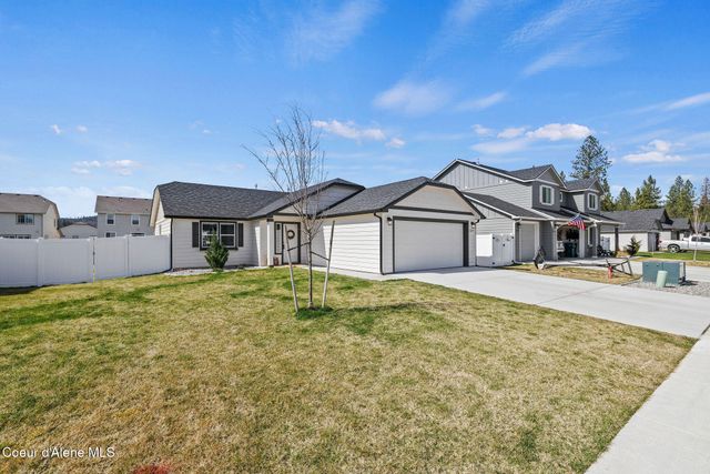 16237 N Hadley Loop, Rathdrum, ID 83858
