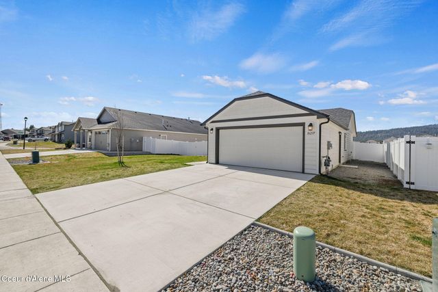 16237 N Hadley Loop, Rathdrum, ID 83858