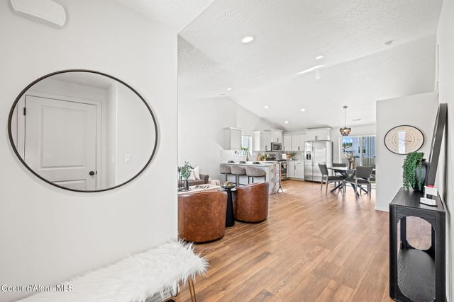 16237 N Hadley Loop, Rathdrum, ID 83858