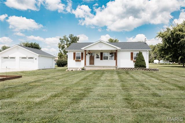 1714 Wesley Chapel Road, Farmington, MO 63640