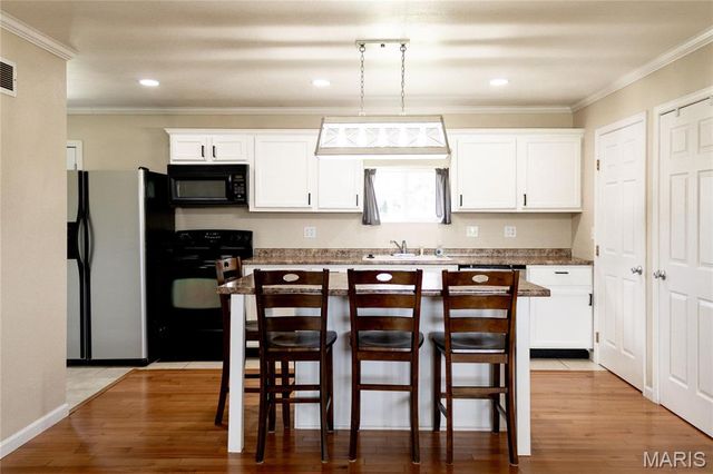 1714 Wesley Chapel Road, Farmington, MO 63640
