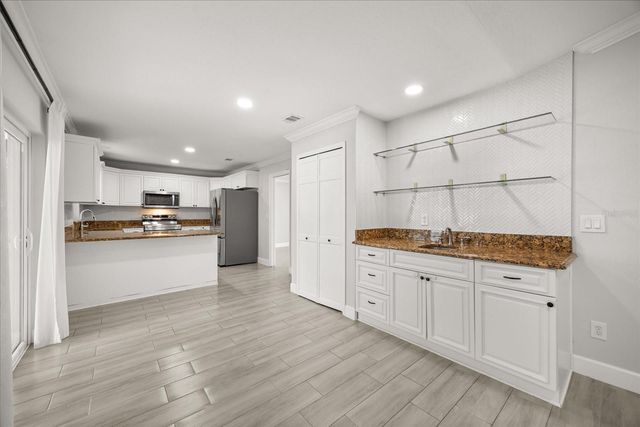 627 MELLOWOOD AVENUE, Orlando, FL 32825