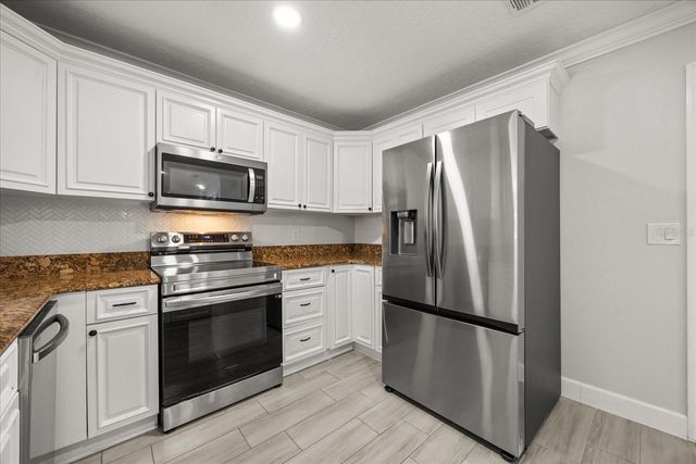 627 MELLOWOOD AVENUE, Orlando, FL 32825