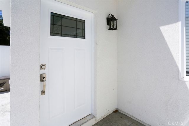 /7523 Milwood, Canoga Park, CA 91303