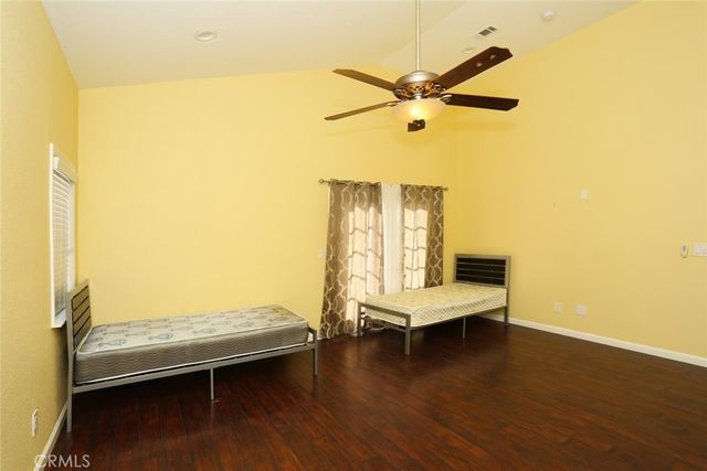 /7523 Milwood, Canoga Park, CA 91303